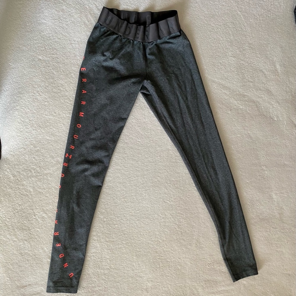 Under Armour Women's Fitted Athletic Leggings, Size XS